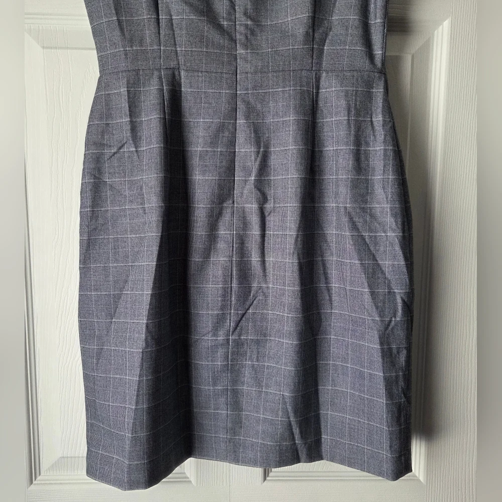 NWT Banana Republic Gray Checkered Sheath Dress Size 6P - Picture 8 of 10